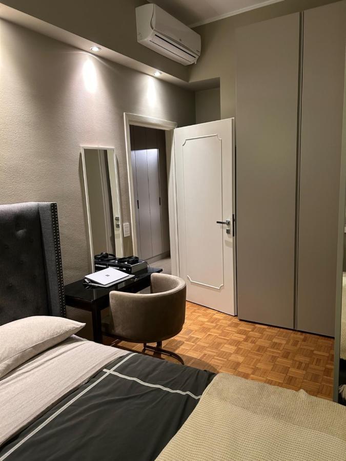 Elegante Stanza Nel Cuore Di Porta Venezia A Milano Buitenkant foto